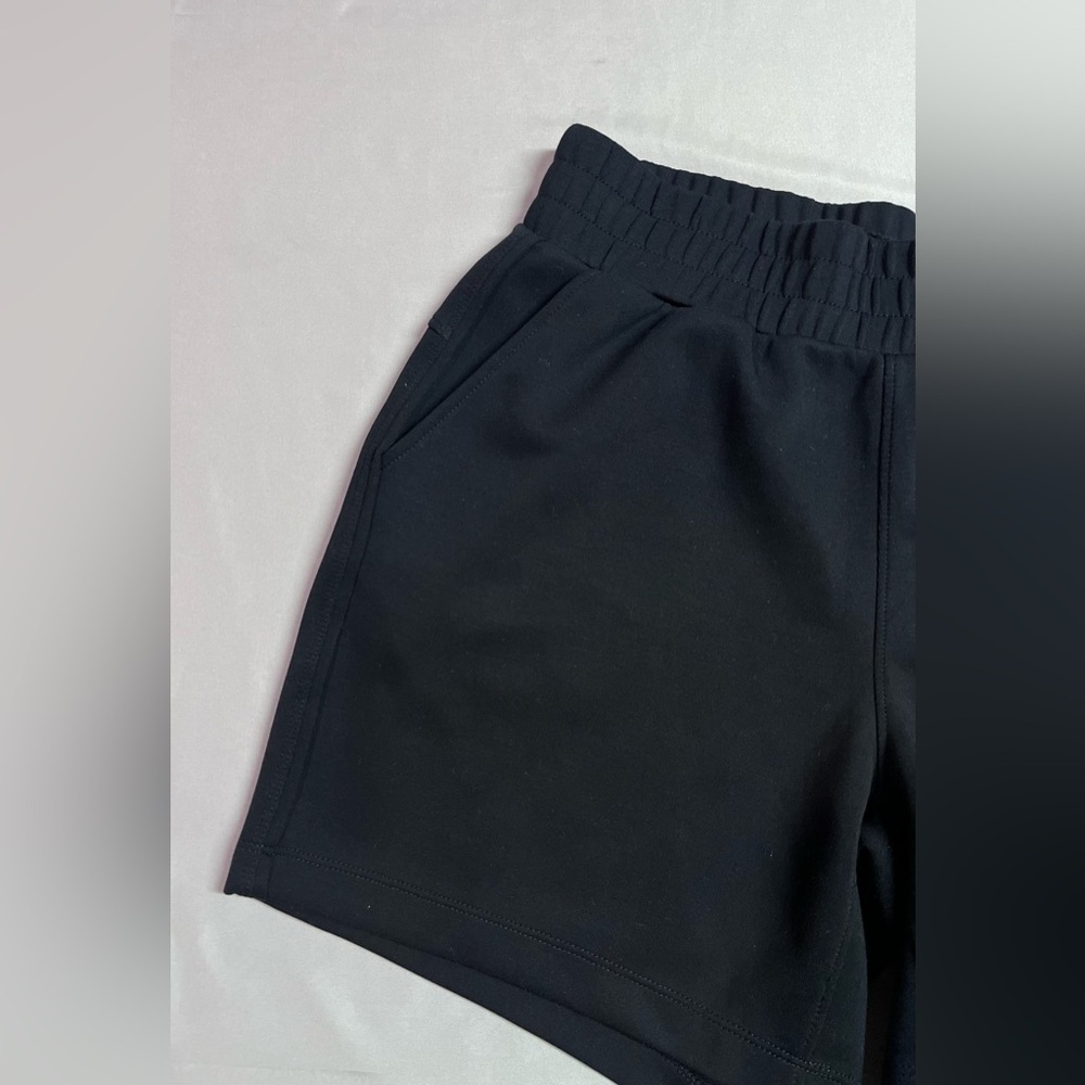 Mondetta Fleece Jogging Shorts Size Medium NWOT - Picture 3 of 6